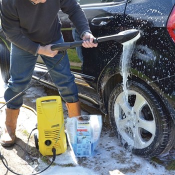 Safety Tips For Car Pressure Washing