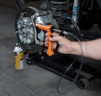 What Is the Difference Between Dot3 & Dot4 Brake Fluids