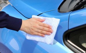 How to Remove Car Wax Residue Featured