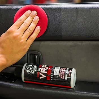 7 Best Cleaners for Car Interior Plastic - (Reviews 2021)